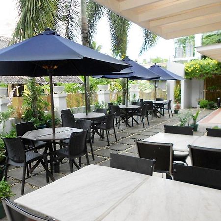 One Crescent Place Hotel Balabag  Exterior foto